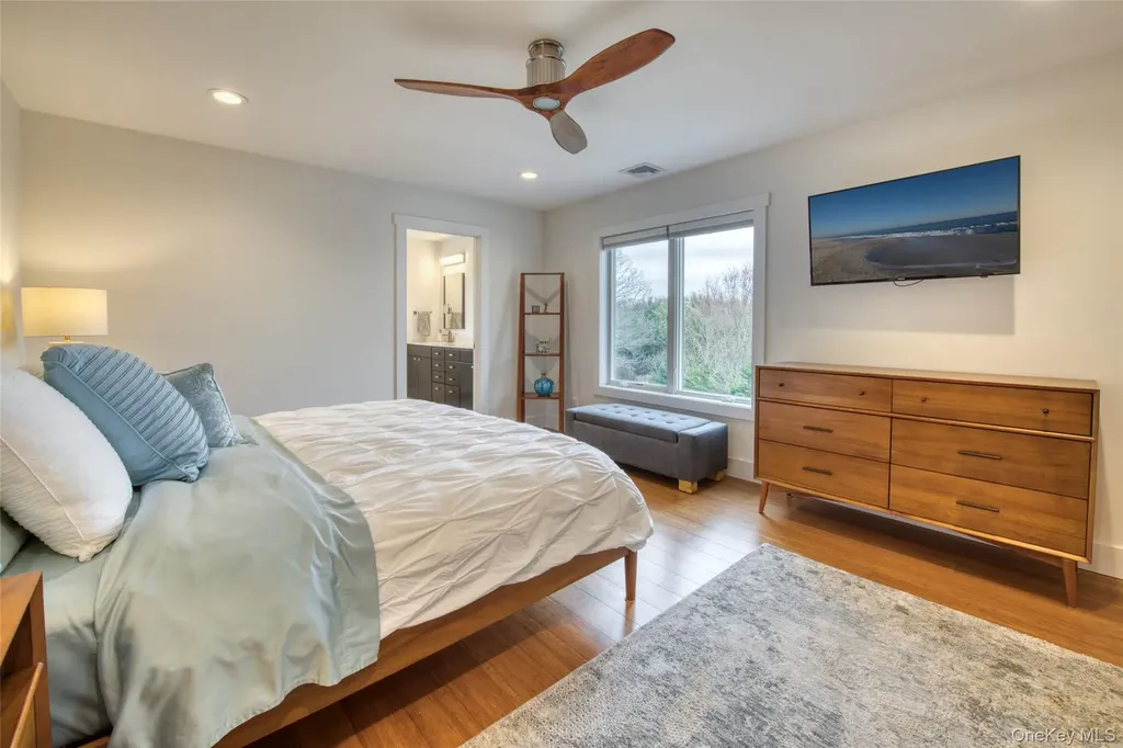 17 Willowood Court Westhampton NY 11977