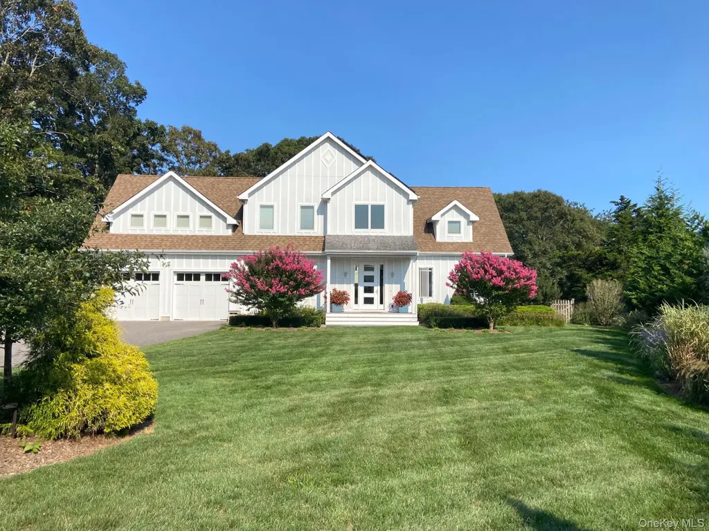 17 Willowood Court Westhampton NY 11977