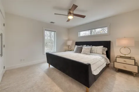 17 Willowood Court Westhampton NY 11977