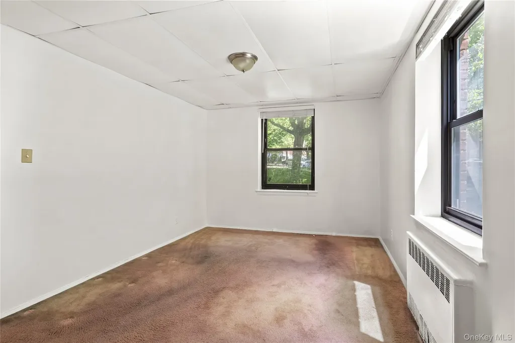13915 28th Road Flushing NY 11354