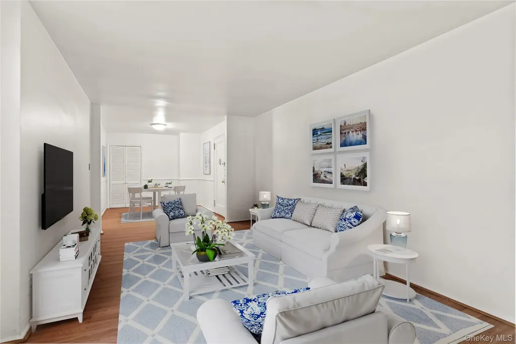 13915 28th Road Flushing NY 11354