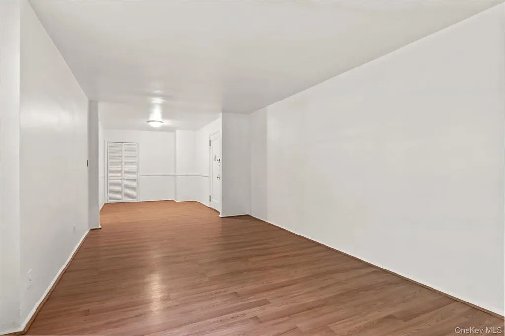 13915 28th Road Flushing NY 11354