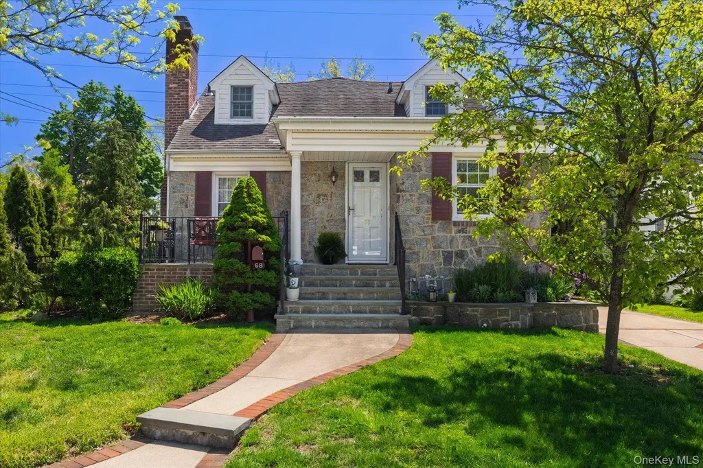 68 Broadway Malverne NY 11565