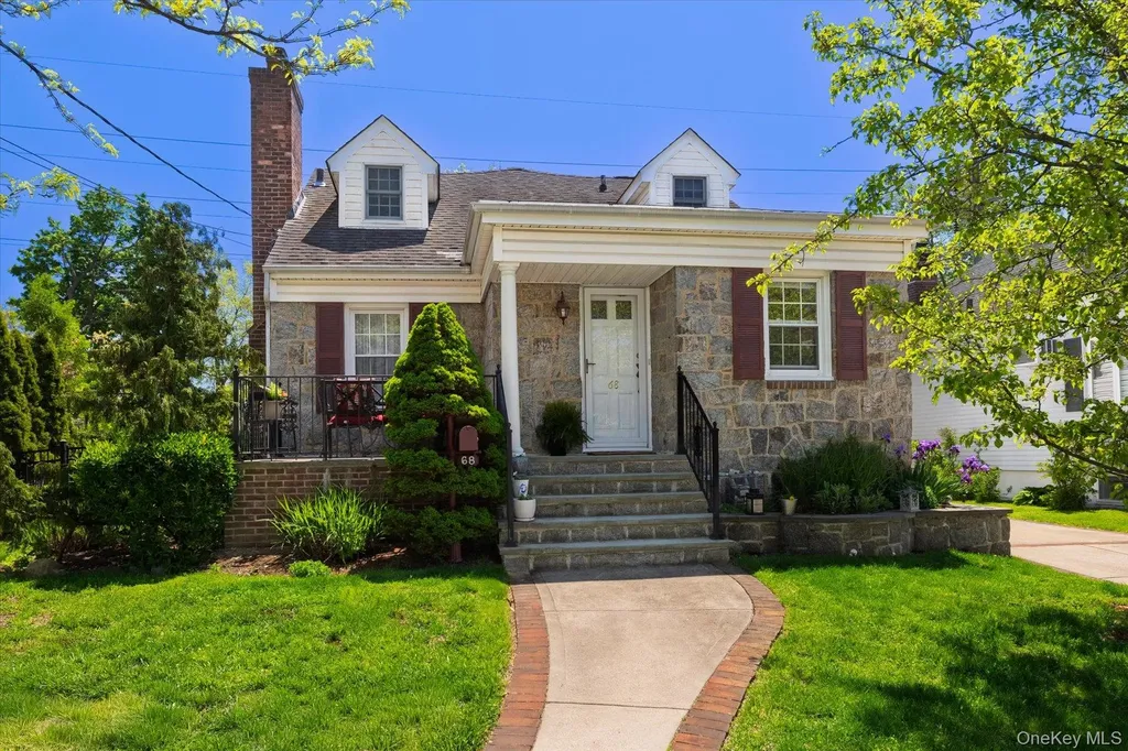 68 Broadway Malverne NY 11565