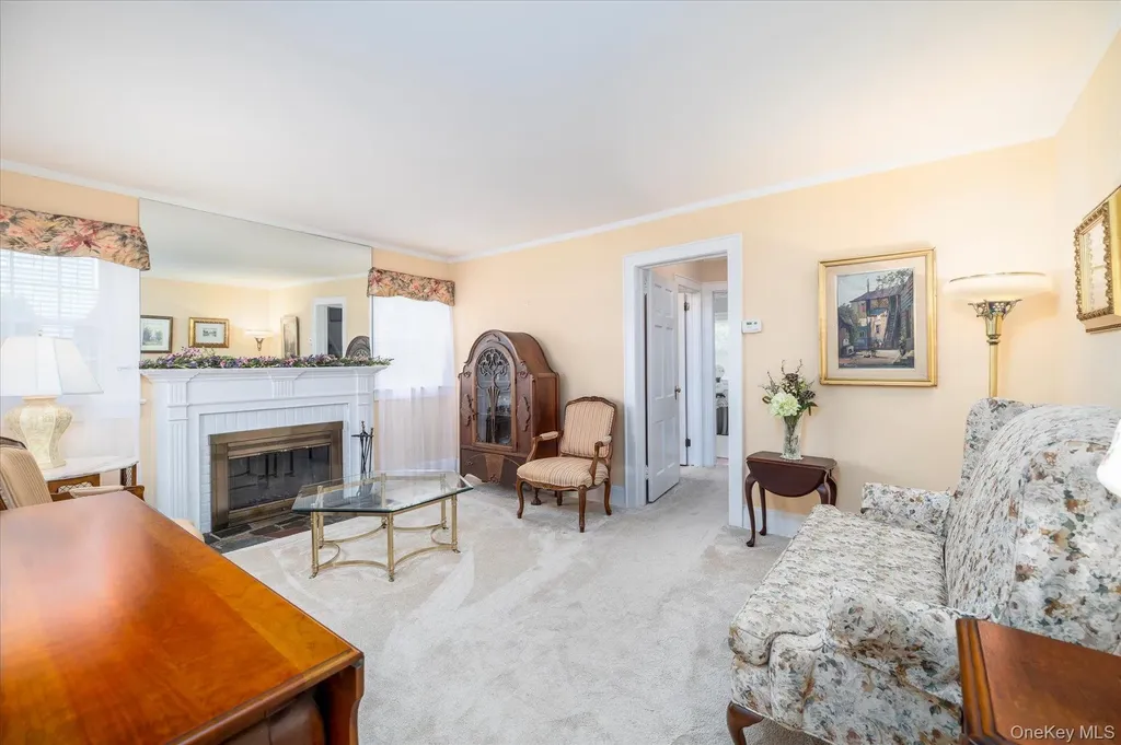 68 Broadway Malverne NY 11565