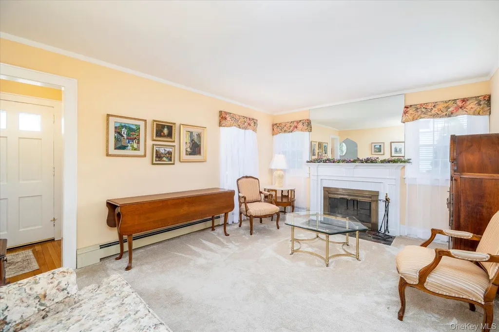 68 Broadway Malverne NY 11565