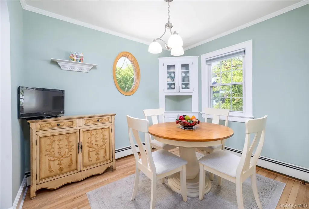 68 Broadway Malverne NY 11565