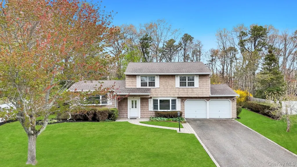 171 Nathan Drive Bohemia NY 11716