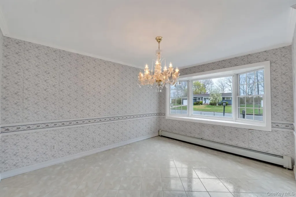 171 Nathan Drive Bohemia NY 11716