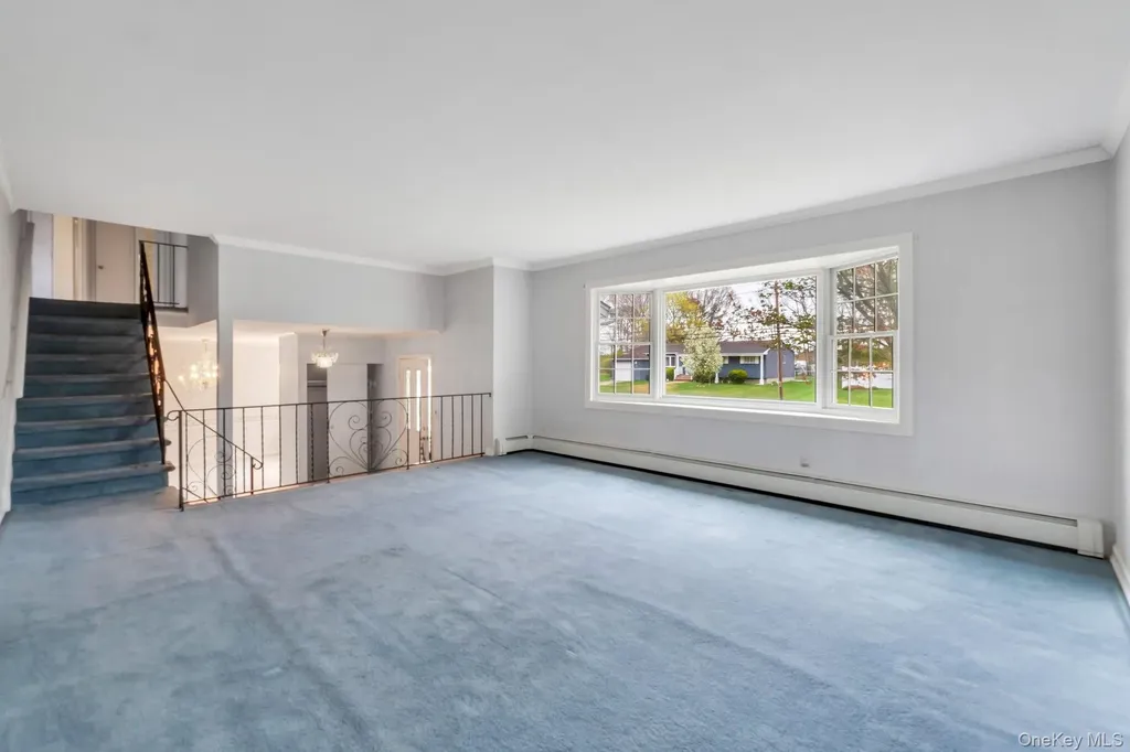171 Nathan Drive Bohemia NY 11716