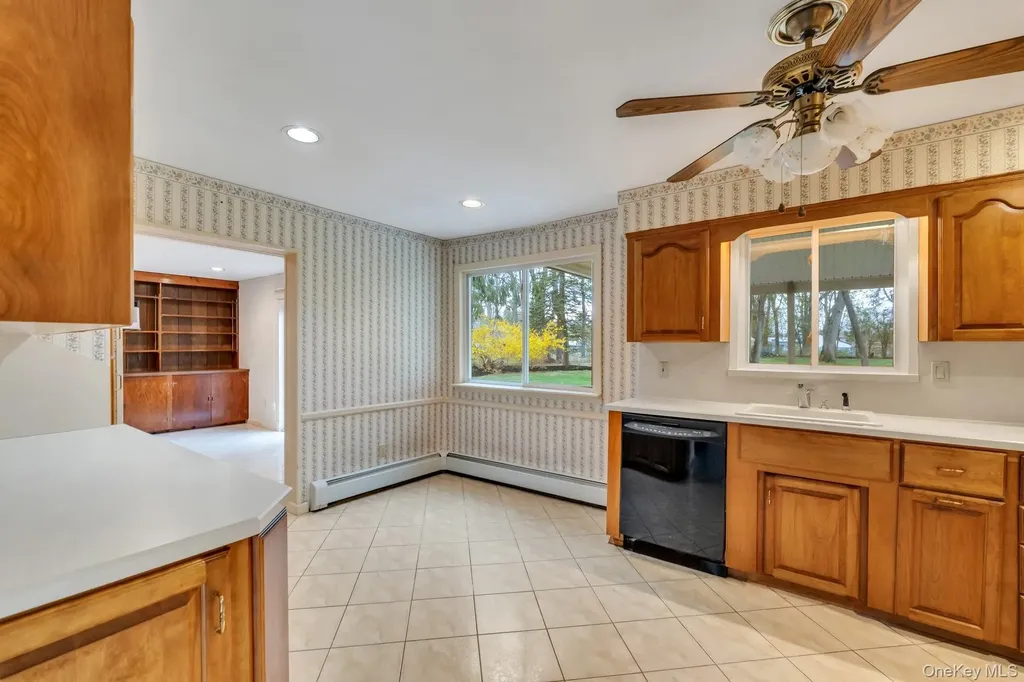 171 Nathan Drive Bohemia NY 11716