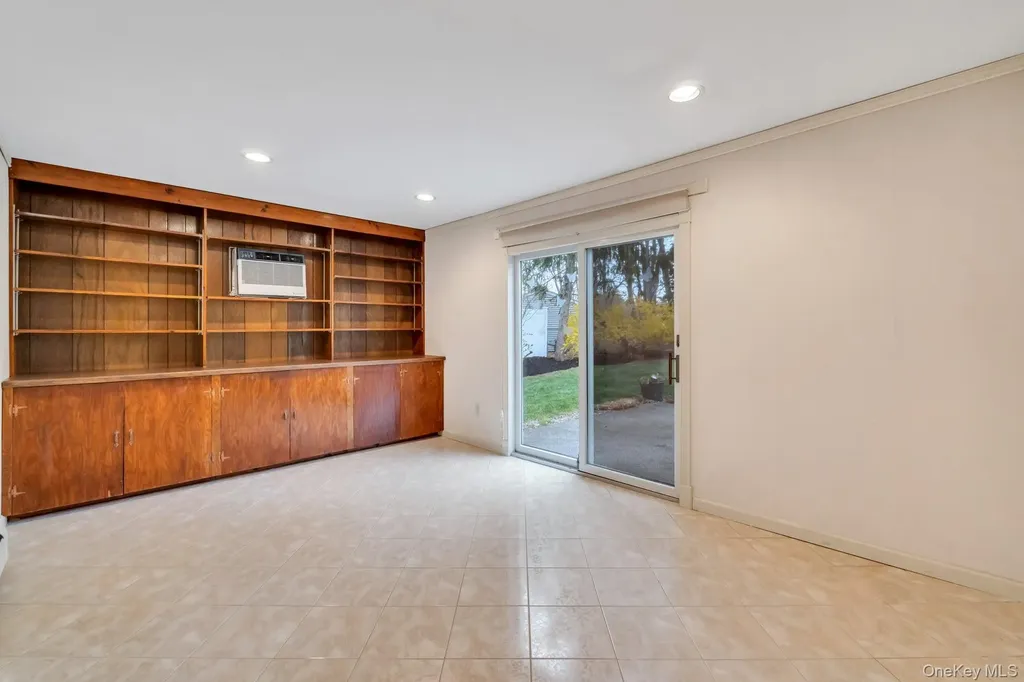 171 Nathan Drive Bohemia NY 11716
