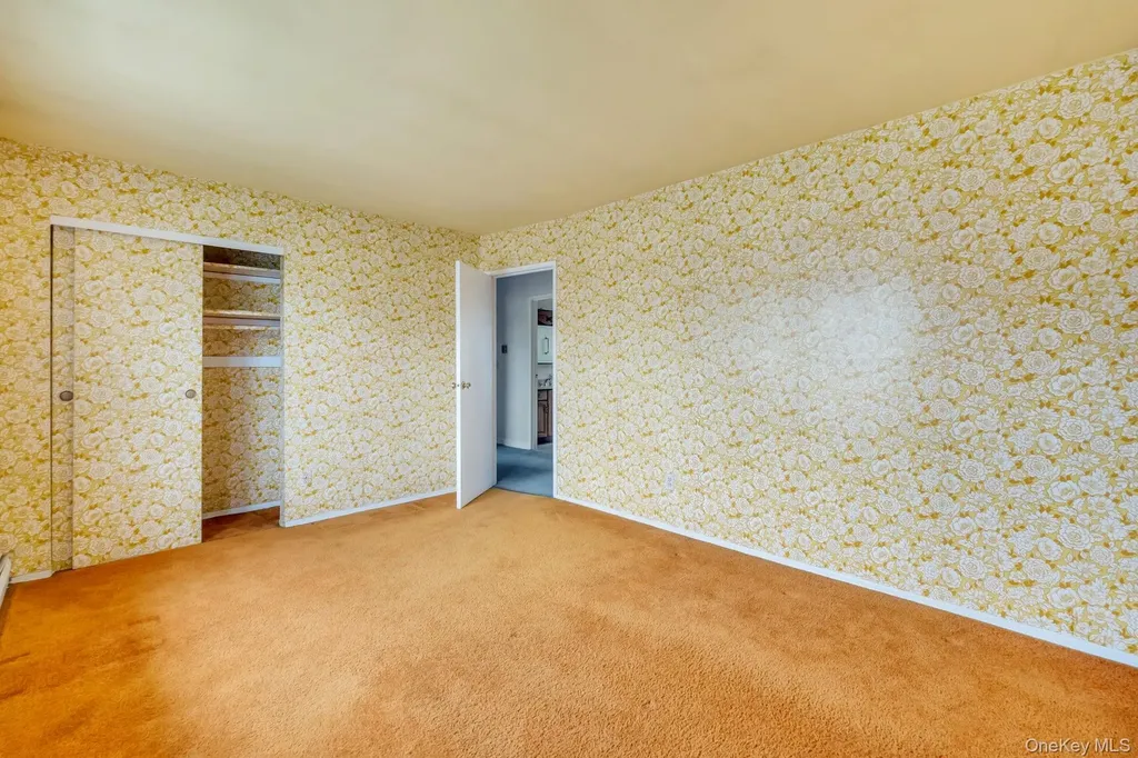 171 Nathan Drive Bohemia NY 11716