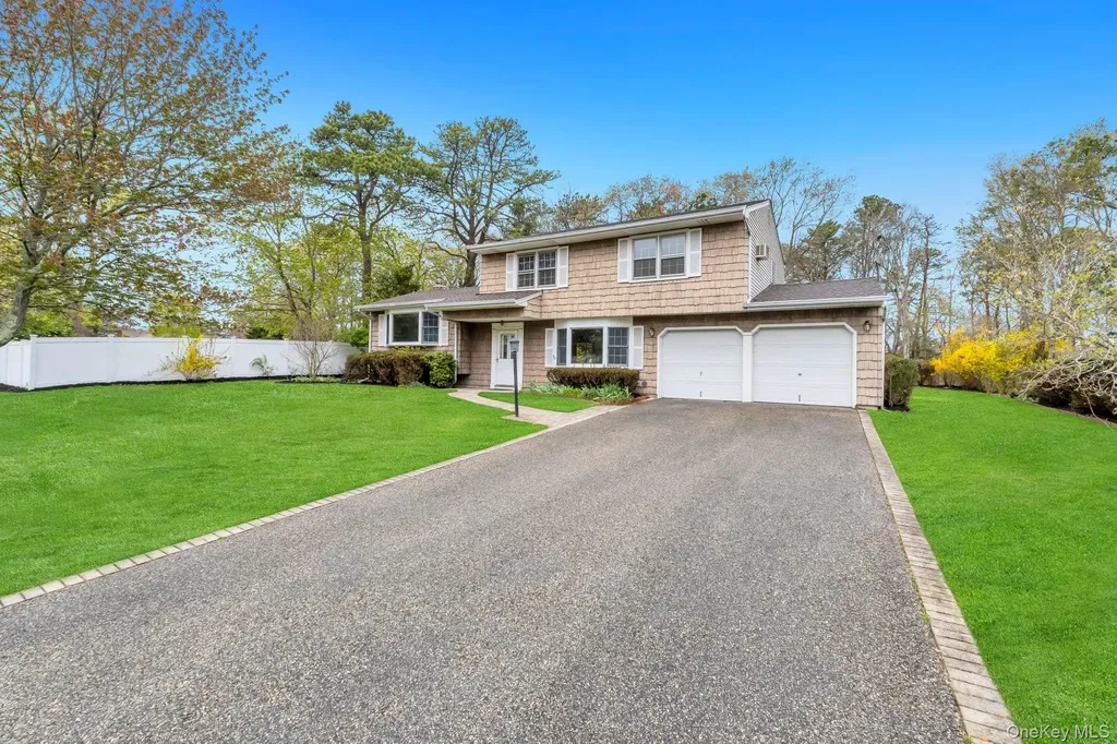 171 Nathan Drive Bohemia NY 11716