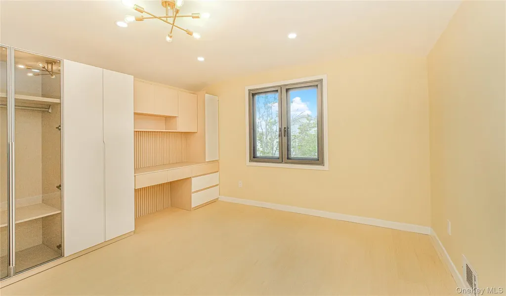 55 Beard Street Staten Island NY 10314