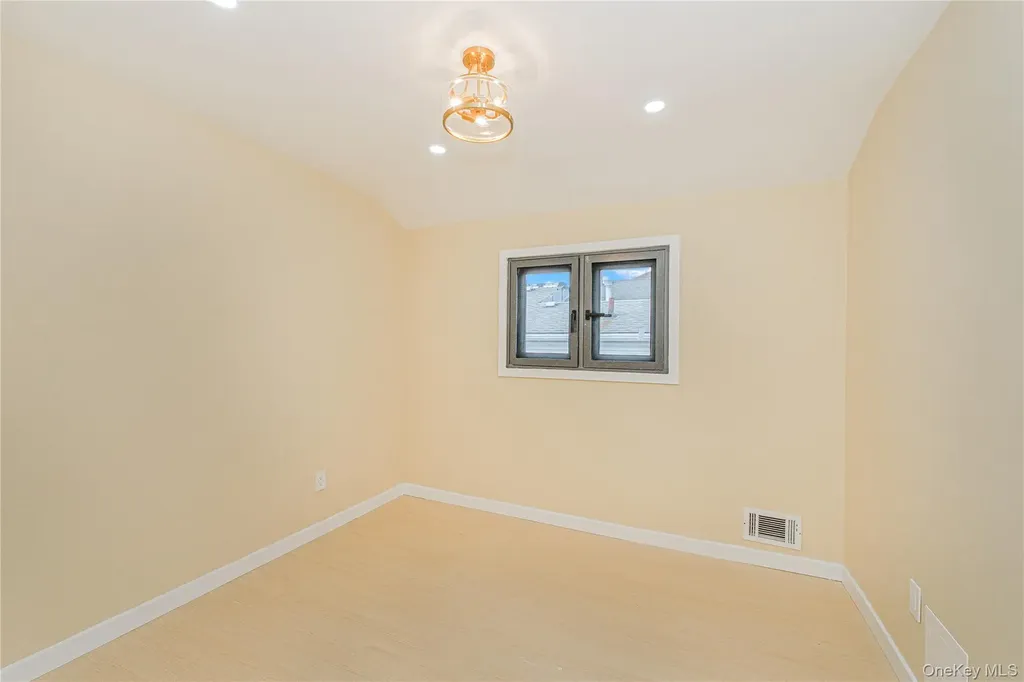55 Beard Street Staten Island NY 10314
