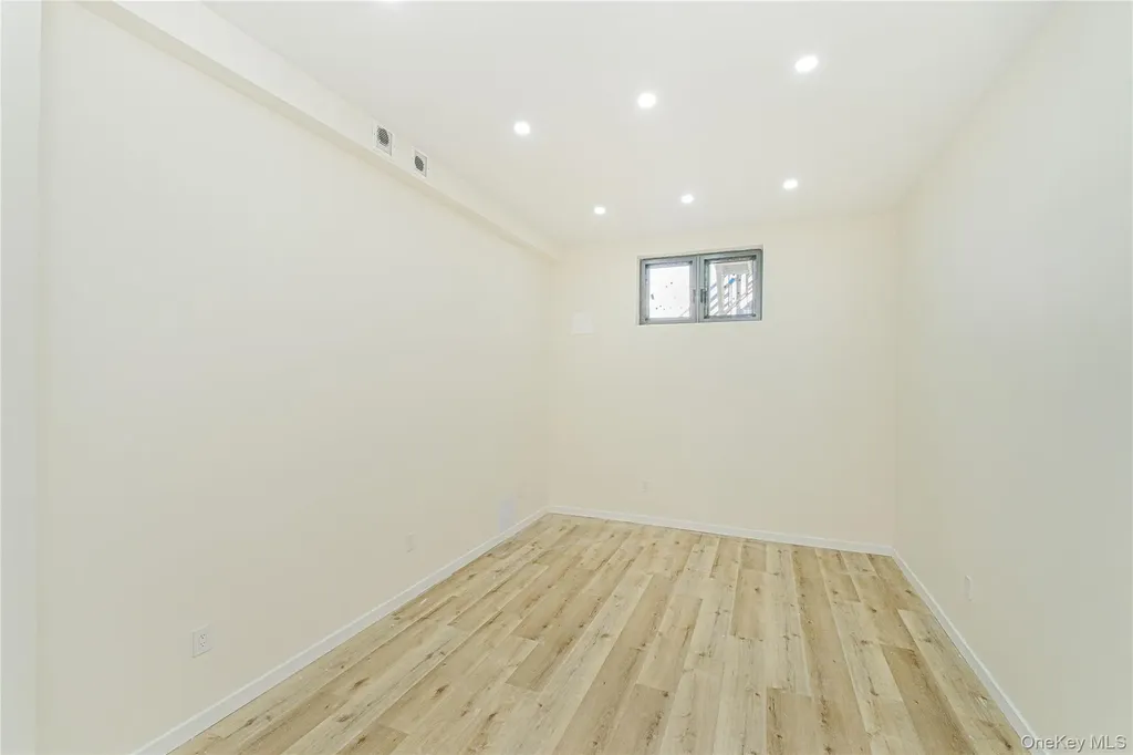 55 Beard Street Staten Island NY 10314