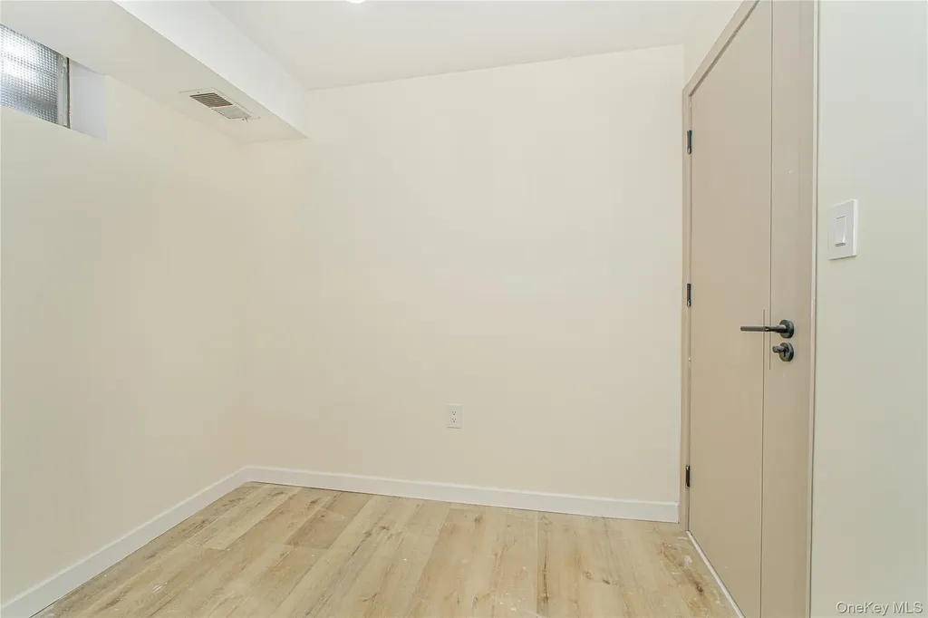 55 Beard Street Staten Island NY 10314