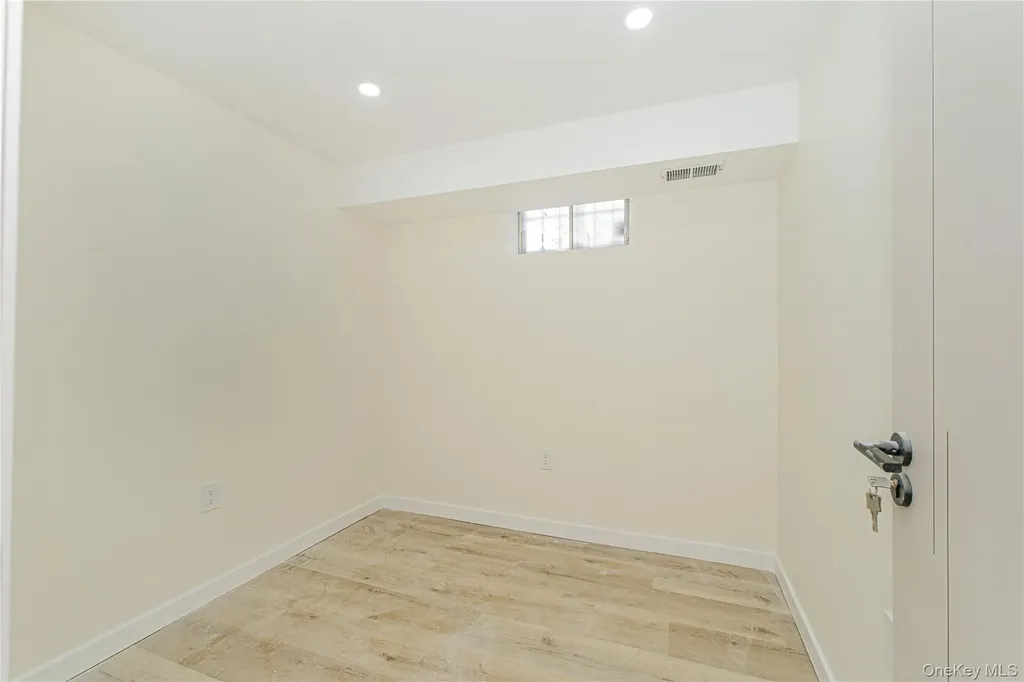 55 Beard Street Staten Island NY 10314