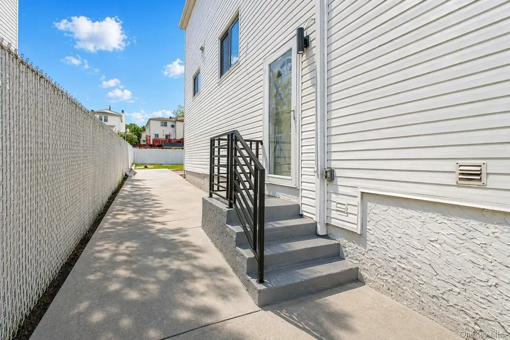 55 Beard Street Staten Island NY 10314