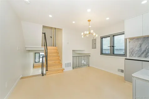 55 Beard Street Staten Island NY 10314
