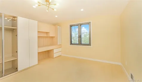 55 Beard Street Staten Island NY 10314