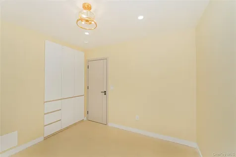 55 Beard Street Staten Island NY 10314