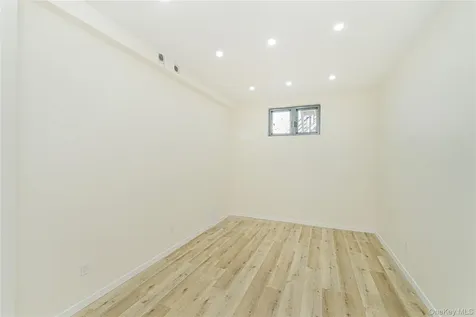 55 Beard Street Staten Island NY 10314