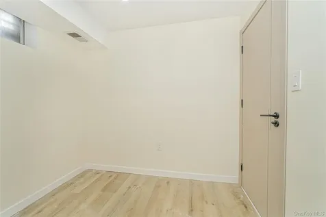 55 Beard Street Staten Island NY 10314