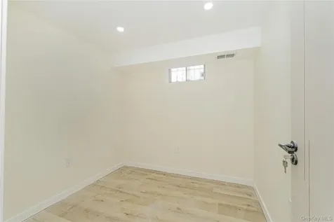 55 Beard Street Staten Island NY 10314