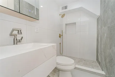 55 Beard Street Staten Island NY 10314