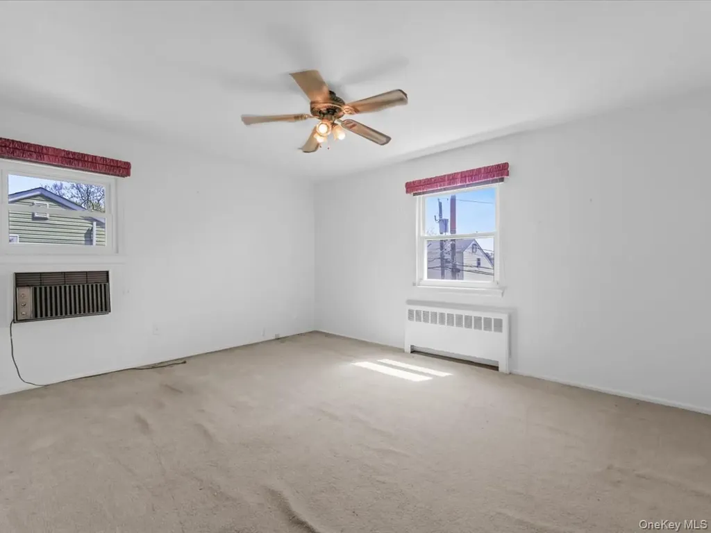24 Jerold Street Plainview NY 11803