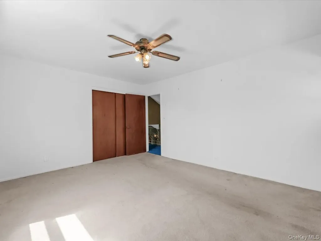 24 Jerold Street Plainview NY 11803