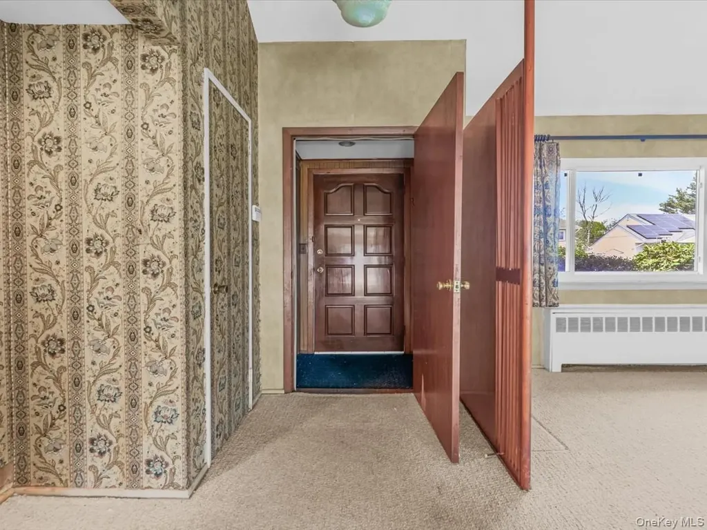24 Jerold Street Plainview NY 11803
