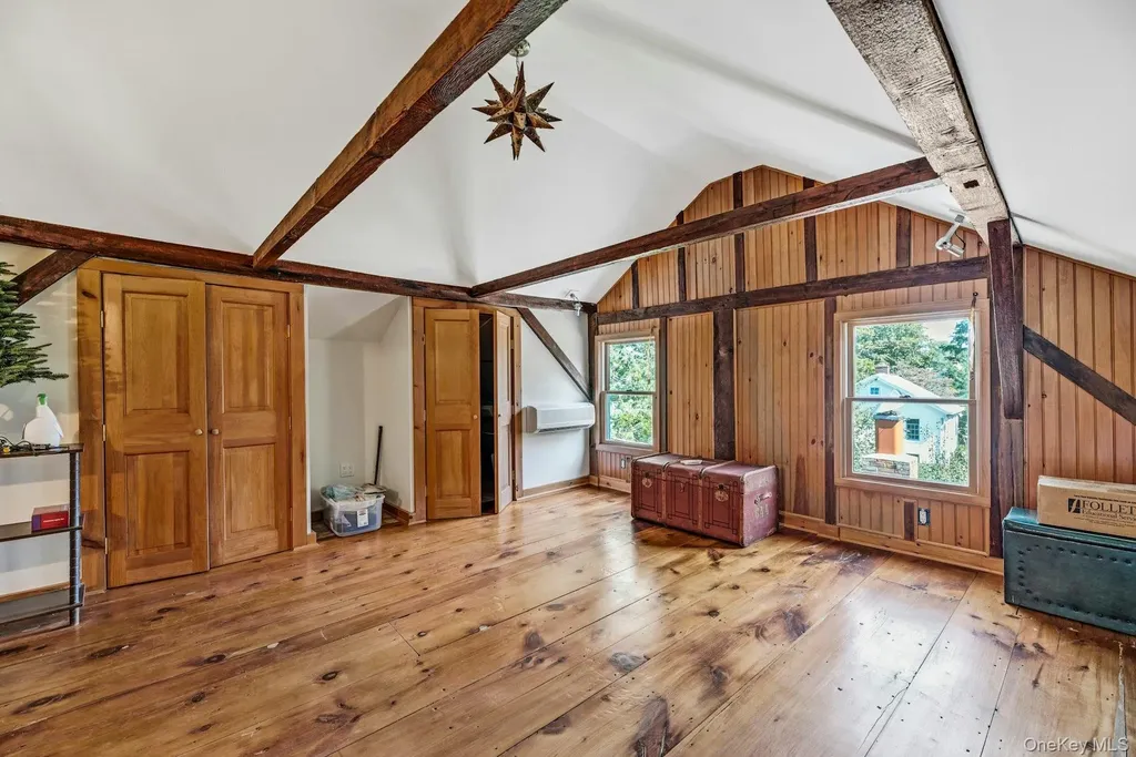 15405 Main Road Mattituck NY 11952