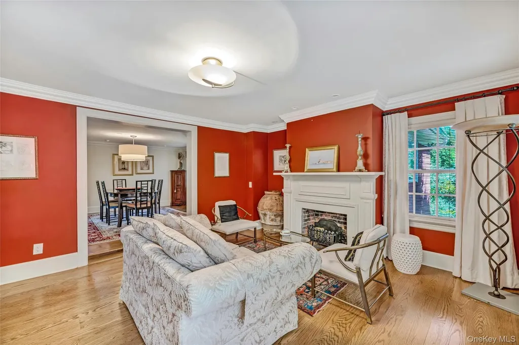 15405 Main Road Mattituck NY 11952