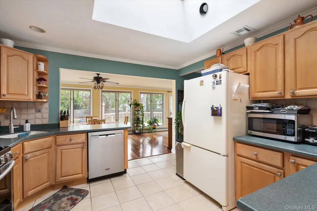29 Audley Circle Plainview NY 11803