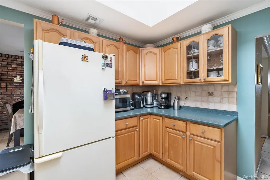 29 Audley Circle Plainview NY 11803