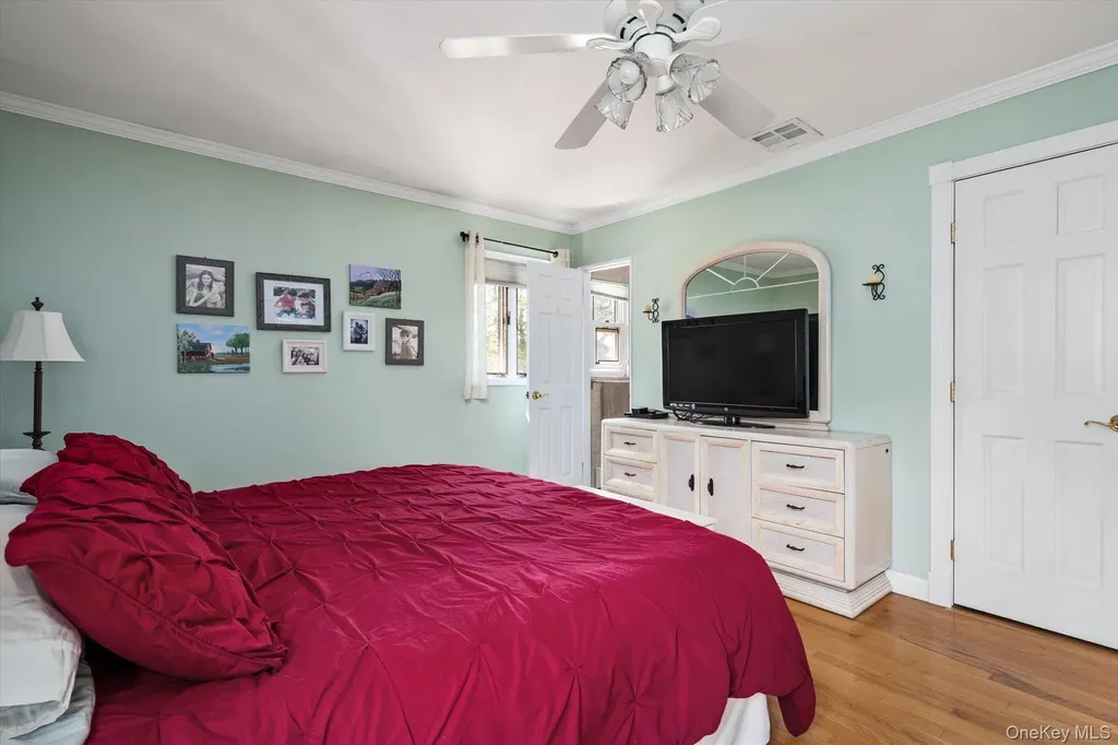 29 Audley Circle Plainview NY 11803