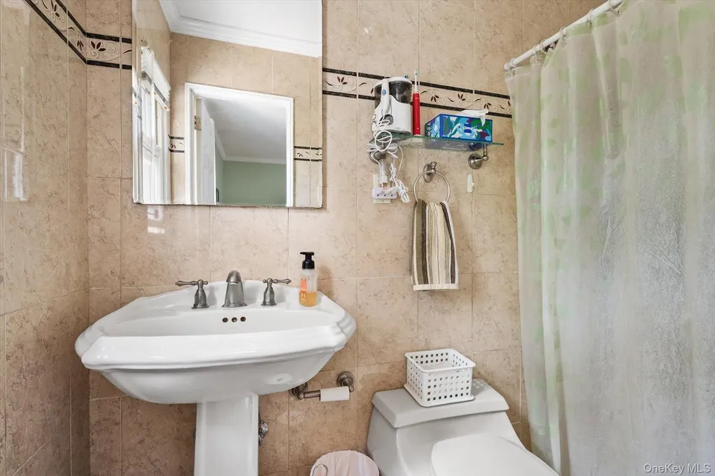 29 Audley Circle Plainview NY 11803