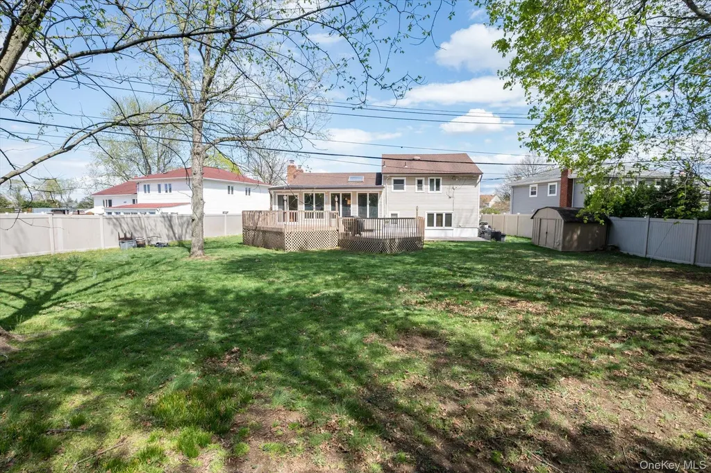 29 Audley Circle Plainview NY 11803