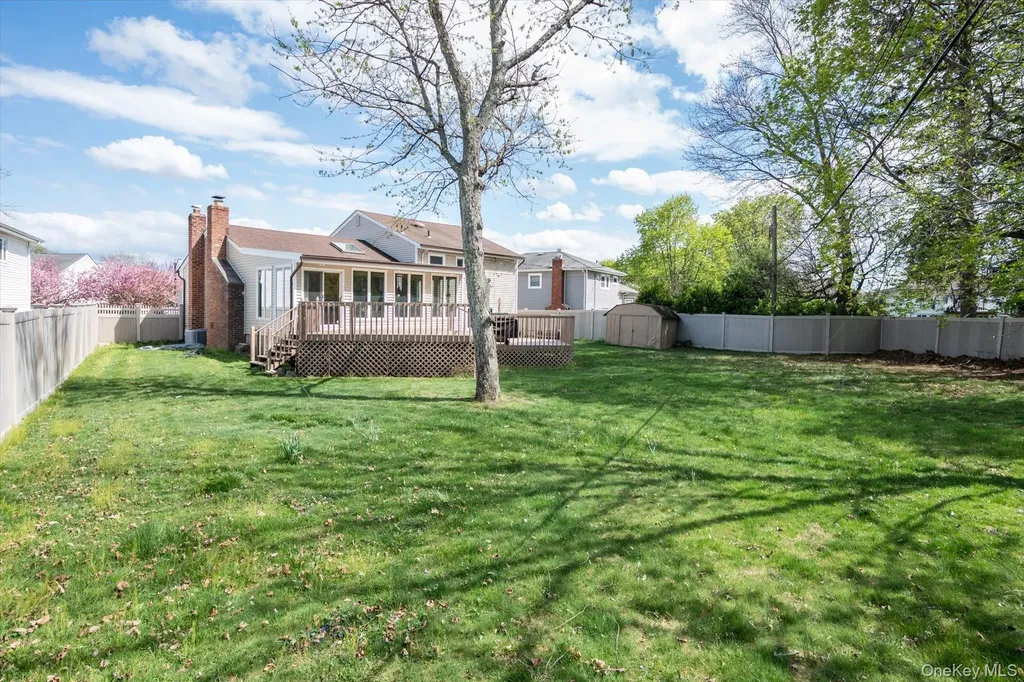 29 Audley Circle Plainview NY 11803