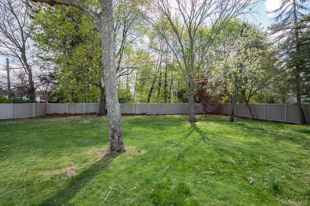 29 Audley Circle Plainview NY 11803
