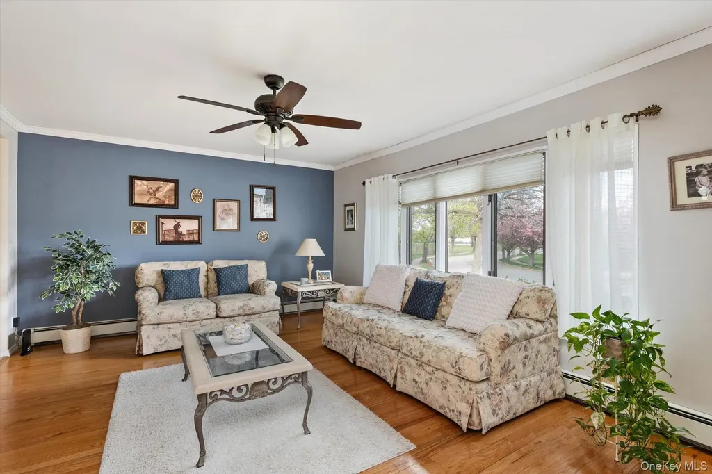 29 Audley Circle Plainview NY 11803