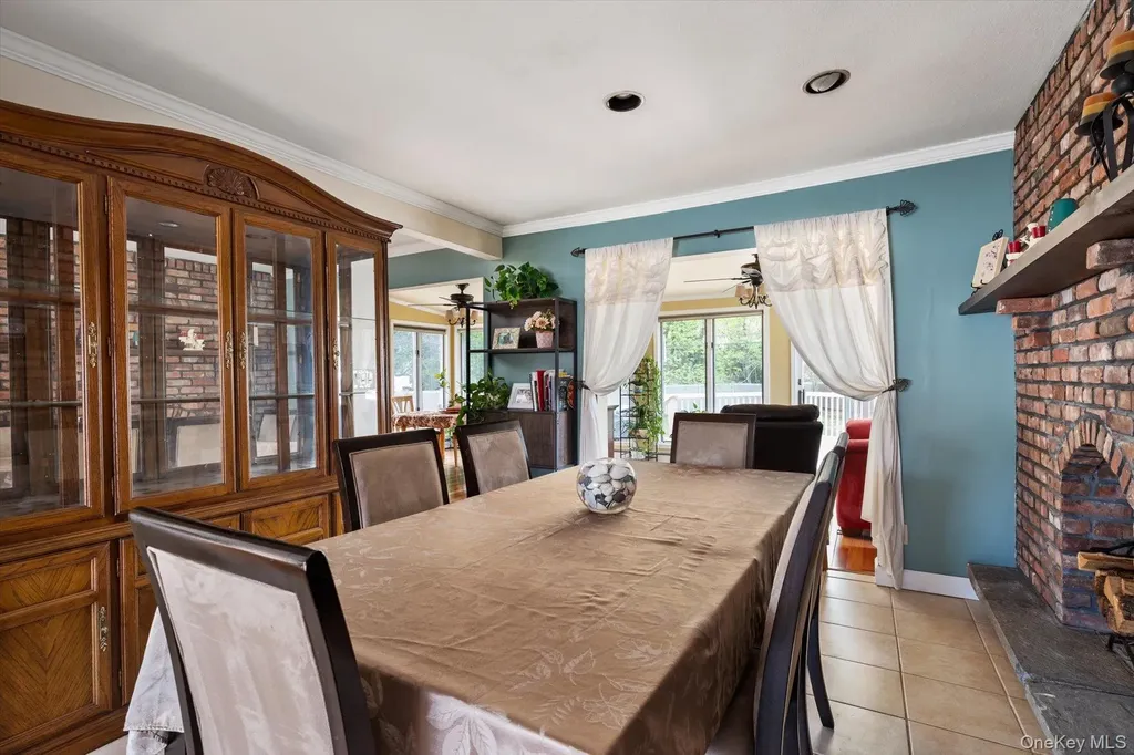 29 Audley Circle Plainview NY 11803