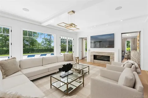 171 Oneck Lane Westhampton Beach NY 11978