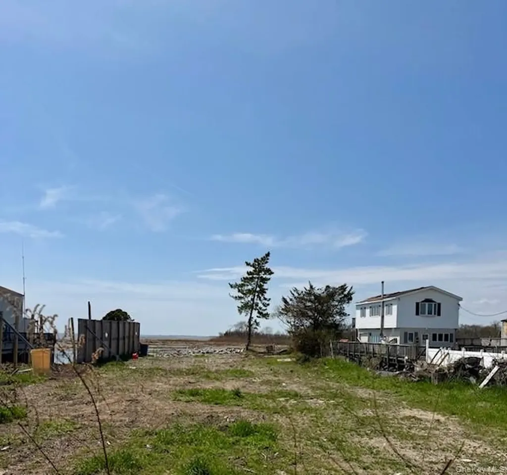 403 Cross Bay Boulevard Howard Beach NY 11693