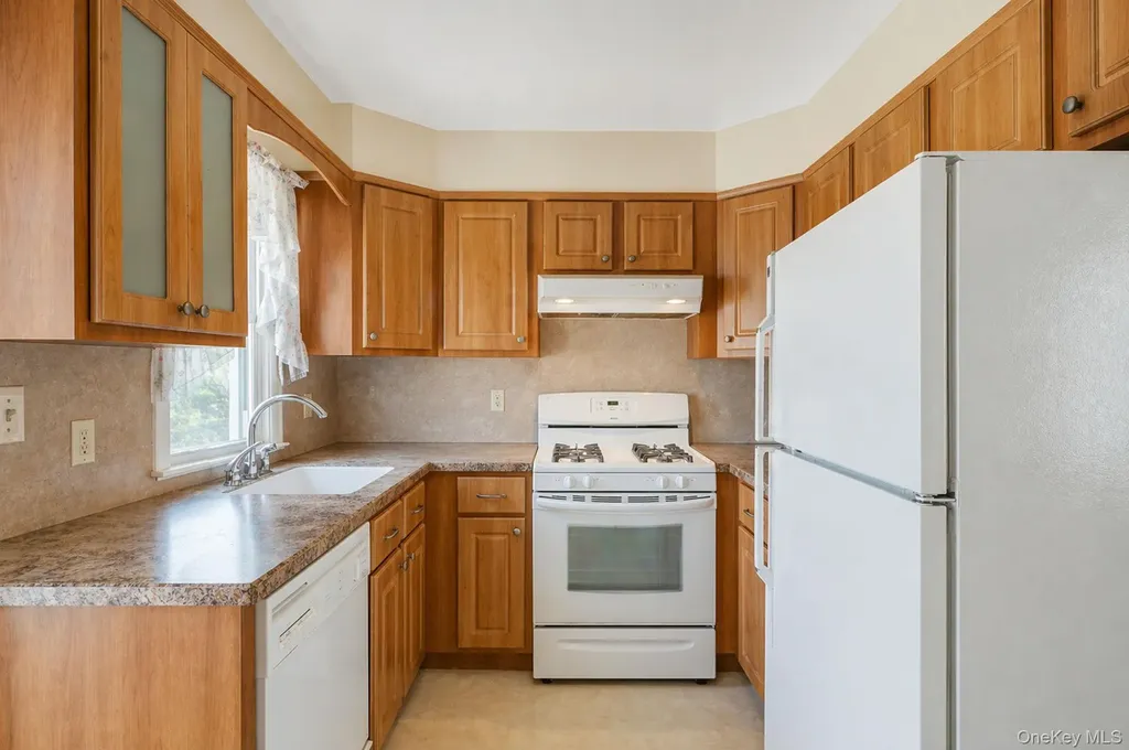 216 Doris Avenue North Bellmore NY 11710