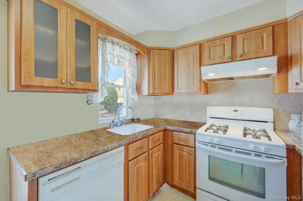 216 Doris Avenue North Bellmore NY 11710