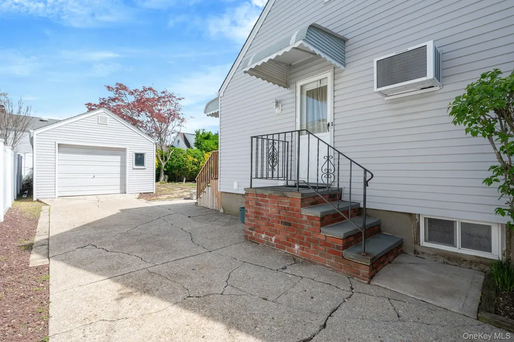 216 Doris Avenue North Bellmore NY 11710